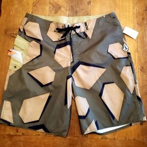 Sick Volcom surf 🏄‍♂️ board shorts swim